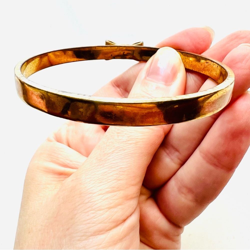 3/$30 FUC Kate Spade Take a Bow Gold Bangle Bracelet With Gold Bow - Picture 7 of 8